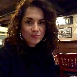 Meet your Posher, Maria